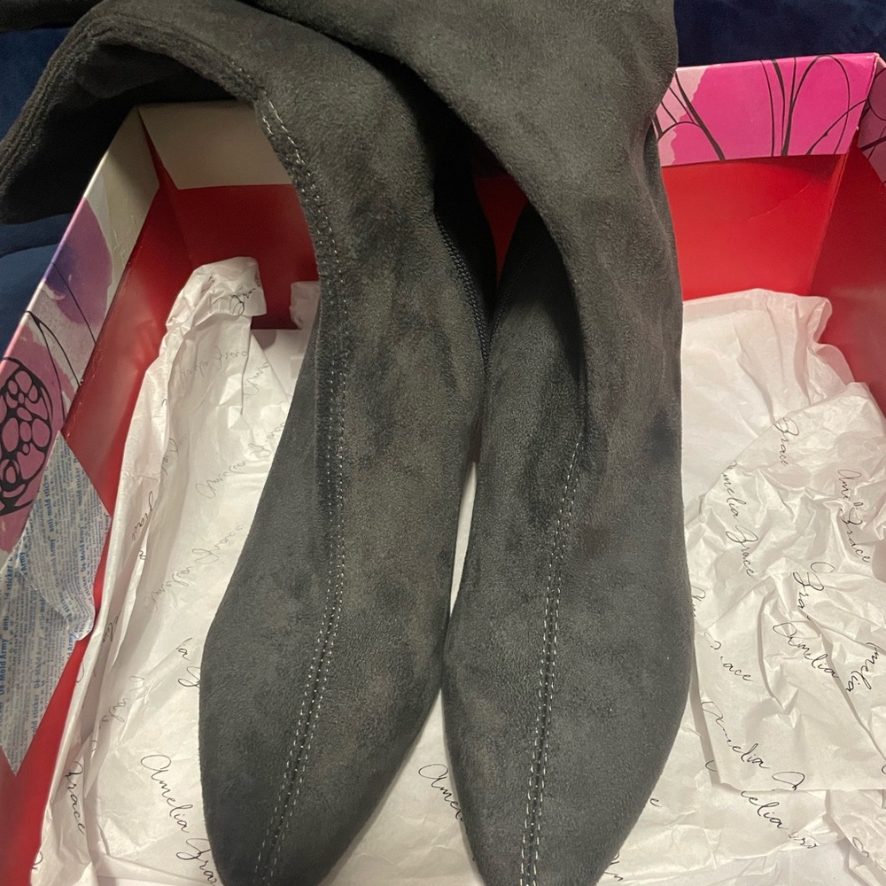 Elegant Faux Gray Women's Boots